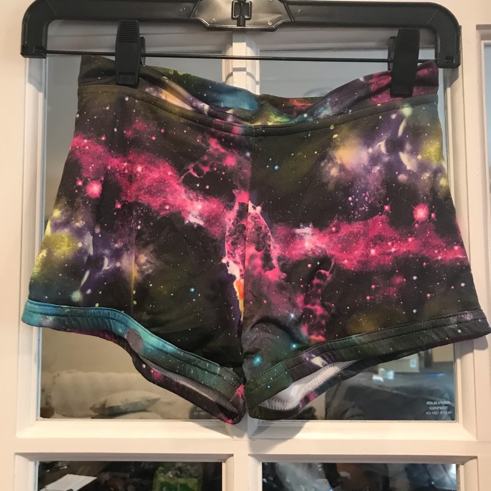 Le tout petits shorts